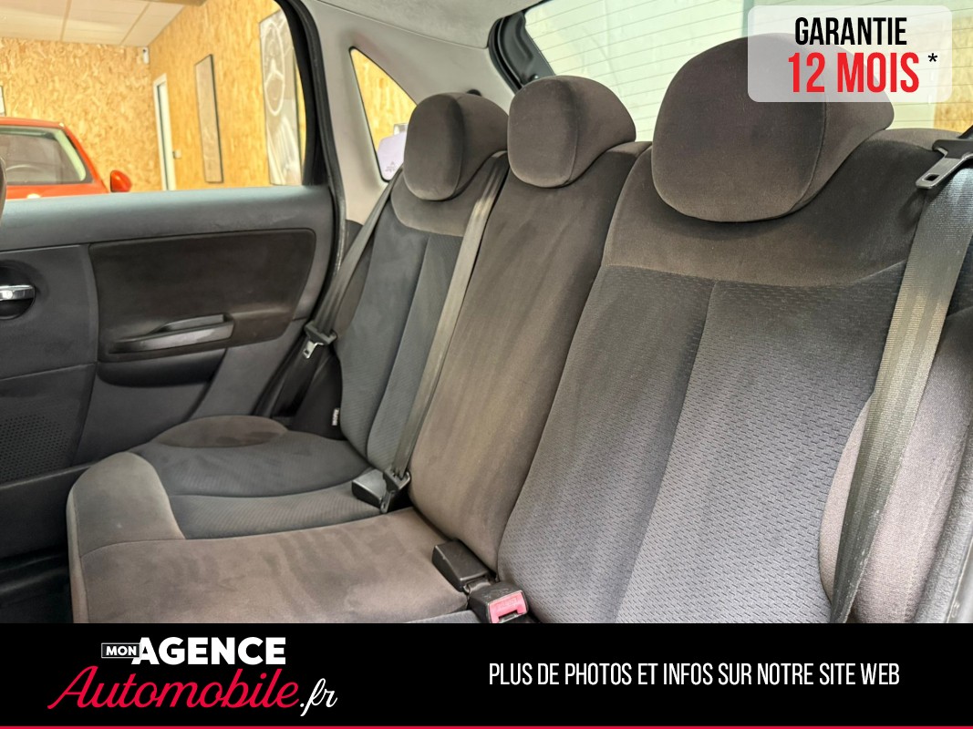 Citroën C3 PHASE 2 1.6 HDi 90 EXCLUSIVE CLIM / ATTELAGE / RADAR ARRIÈRE / RÉGULATEUR