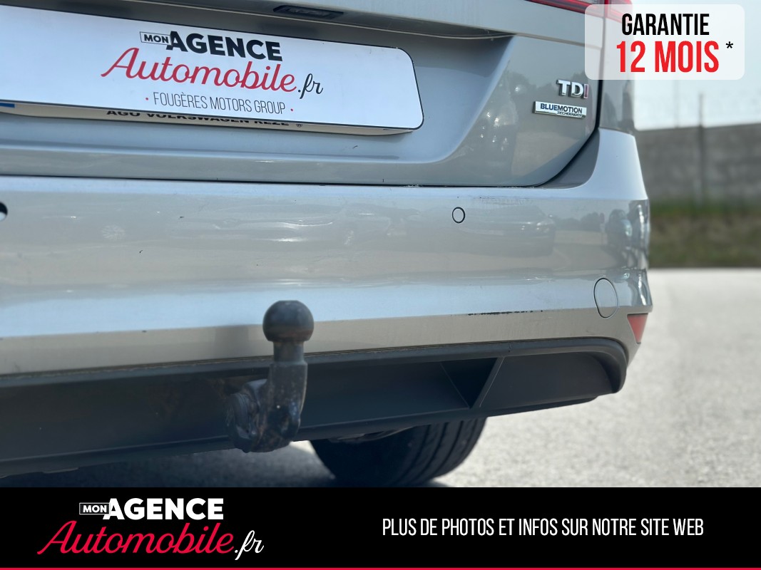 Volkswagen Golf SW CARAT 1.6 TDI 105ch *Attelage Amovible*Phares LED*Entretien 100% VW / GARANTIE 12 MOIS