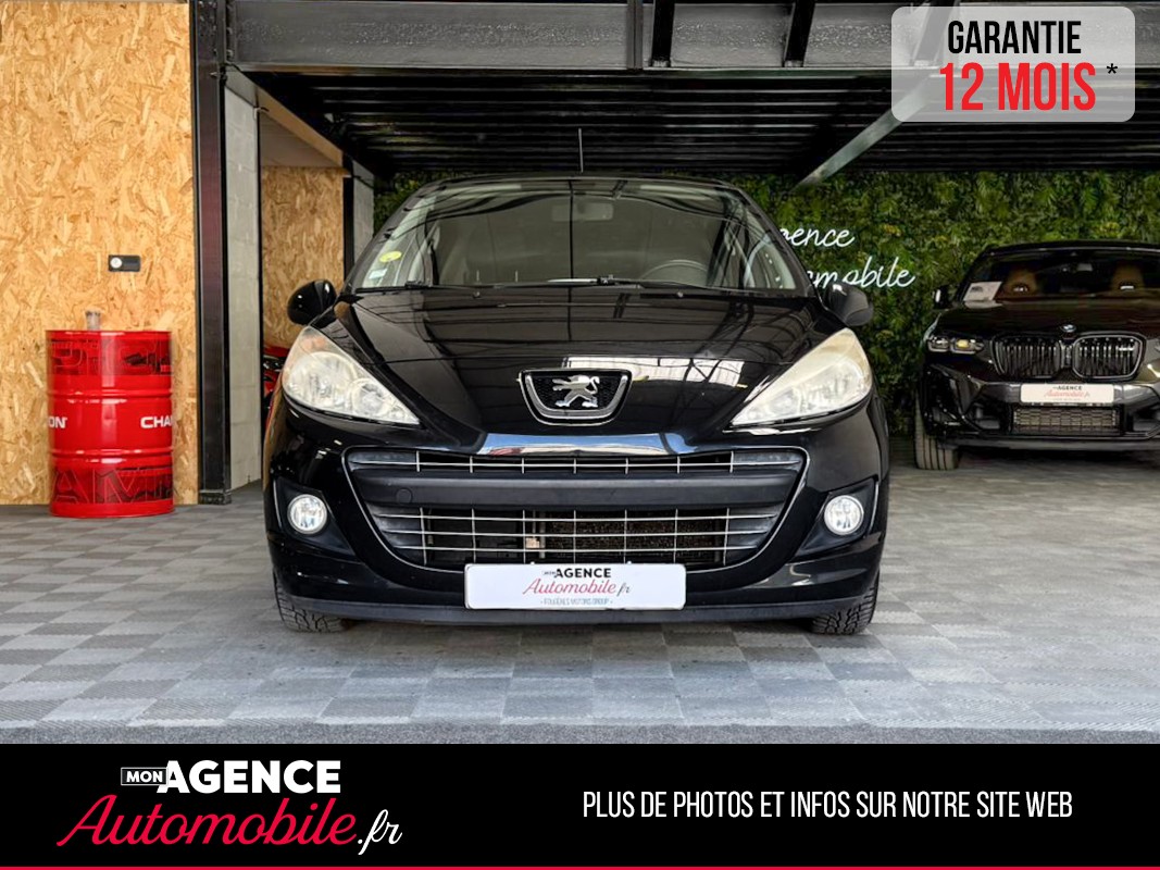 Peugeot 207 1.4 VTI 95 SÉRIE 64 TOIT PANORAMIQUE / CLIMATISATION