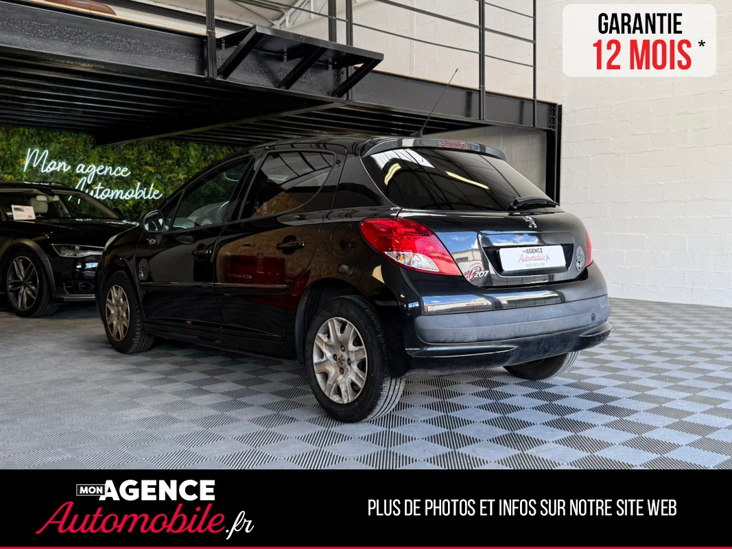 Peugeot 207 1.4 VTI 95 SÉRIE 64 TOIT PANORAMIQUE / CLIMATISATION