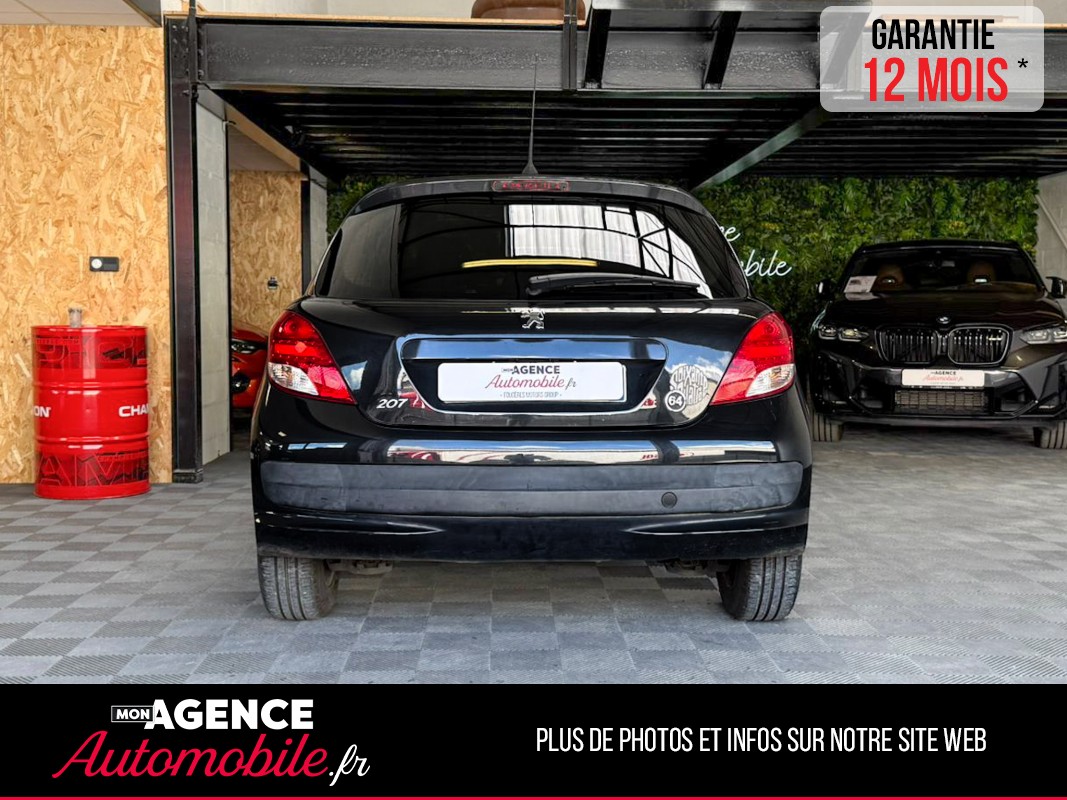 Peugeot 207 1.4 VTI 95 SÉRIE 64 TOIT PANORAMIQUE / CLIMATISATION