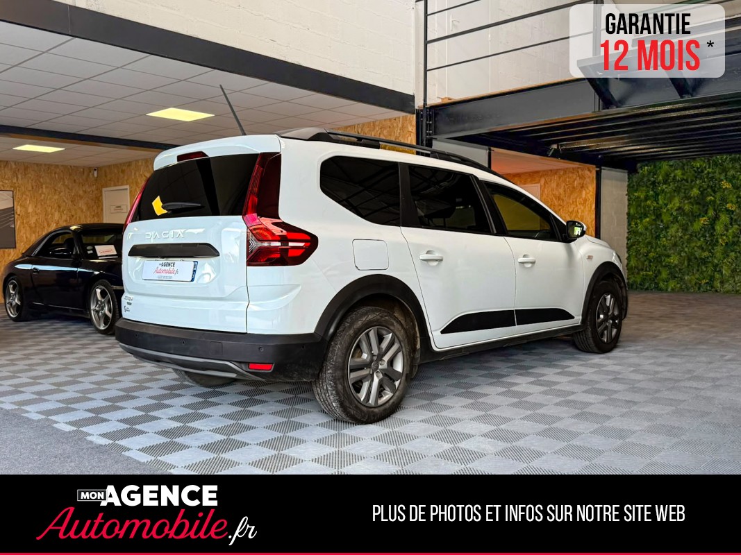 Dacia JOGGER 1.6 HYBRID 140 EXPRESSION  7P / SUIVI COMPLET / CARPLAY