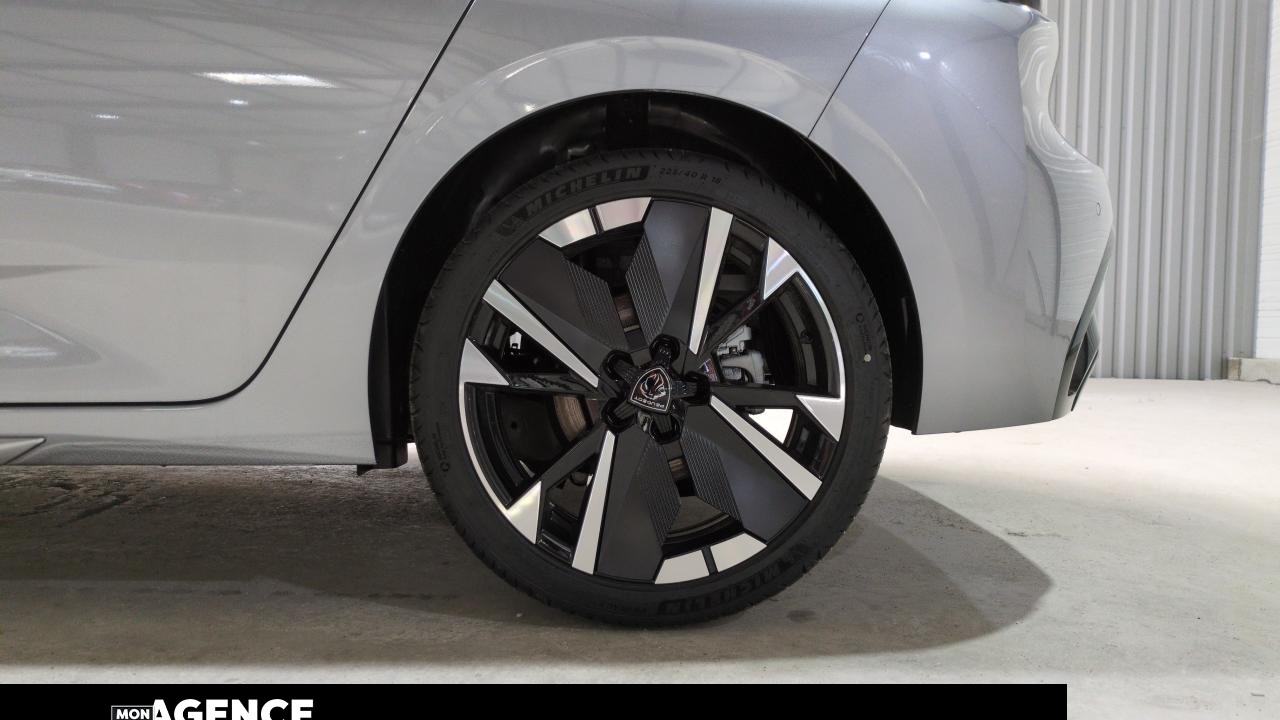 Peugeot 308 NOUVELLE BLUEHDI 130 S&S BVA EAT8 GT