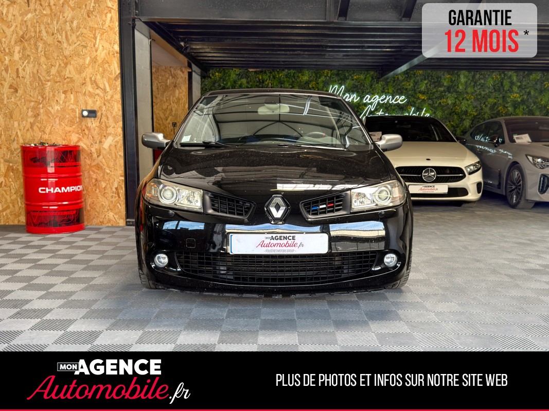 Renault MEGANE II II COUPÉ RS F1 TEAM R26 2.0 I TURBO 230