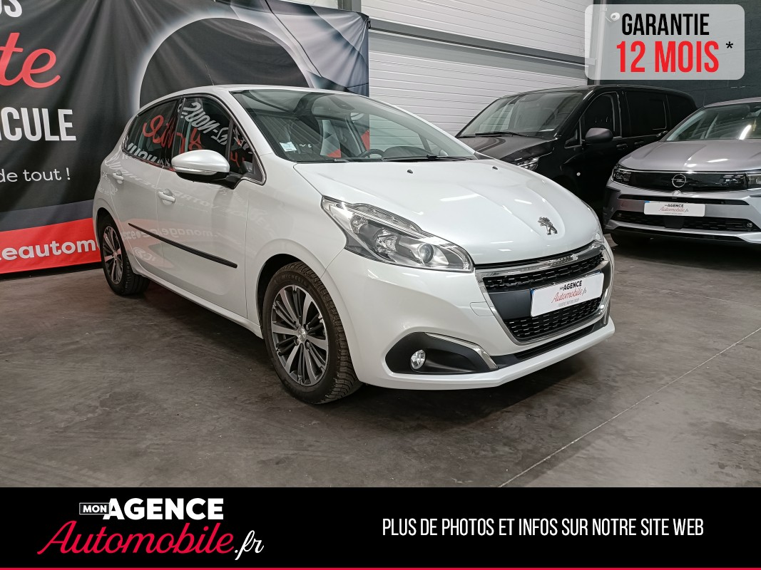 Peugeot 208 1.2 110 CV ALLURE - DISTRIBUTION OK