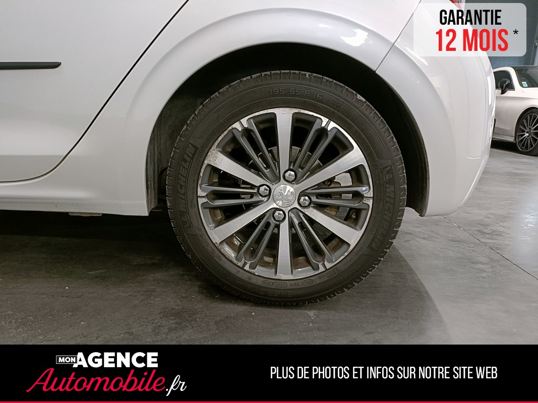 Peugeot 208 1.2 110 CV ALLURE - DISTRIBUTION OK