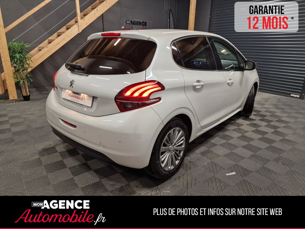 Peugeot 208 1.6 BLUE HDI 100 CH ALLURE / Garantie 12 Mois