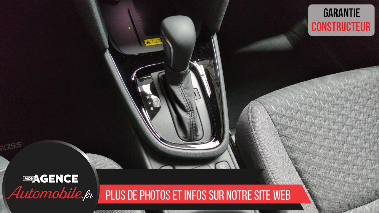 Toyota YARIS CROSS HYBRIDE 130H 2WD BVA DESIGN SUREQUIPE (RADARS AV-AR, SIÈGES CHAUFFANTS, ANGLES MORTS)
