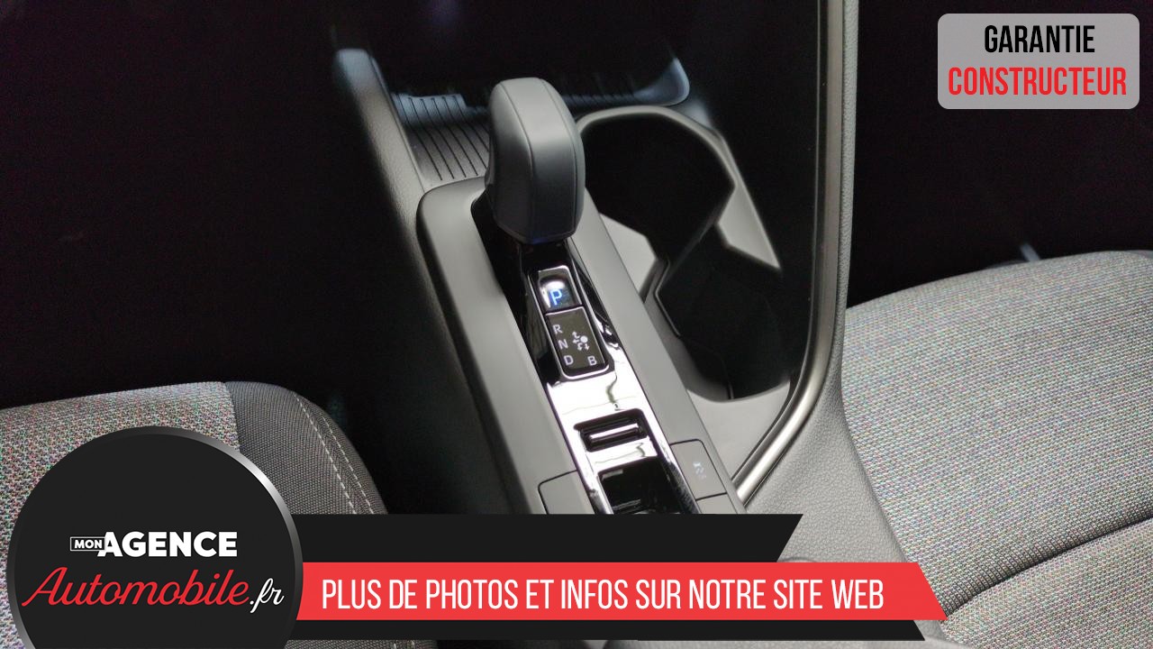 Toyota C-HR HYBRIDE 140 BVA E-CVT DESIGN