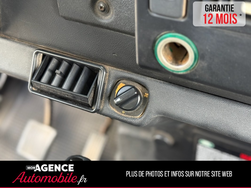 Land Rover DEFENDER TD5 110ch *9 PLACES*CLIMATISATION*ALARME*GALERIE TOIT FRONTRUNNER*/ GARANTIE 12 MOIS