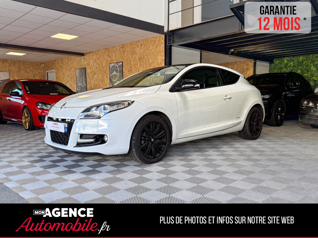 Renault MEGANE III III PHASE 2 COUPÉ 1.2 TCE 132 EDITION MONACO GP TOIT PANORAMIQUE