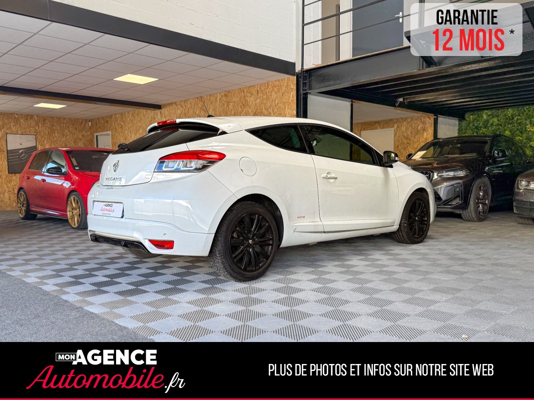 Renault MEGANE III III PHASE 2 COUPÉ 1.2 TCE 132 EDITION MONACO GP TOIT PANORAMIQUE
