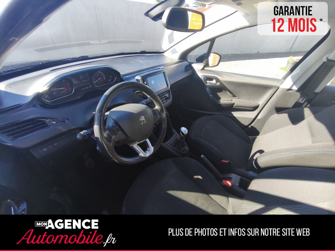 Peugeot 208 1.5 BLUE HDI 100 SIGNATURE / Garantie 12 Mois