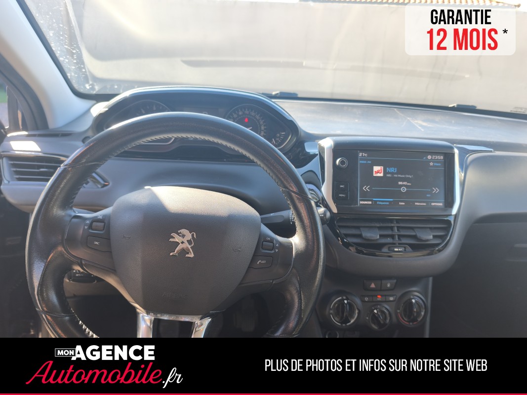 Peugeot 208 1.5 BLUE HDI 100 SIGNATURE / Garantie 12 Mois