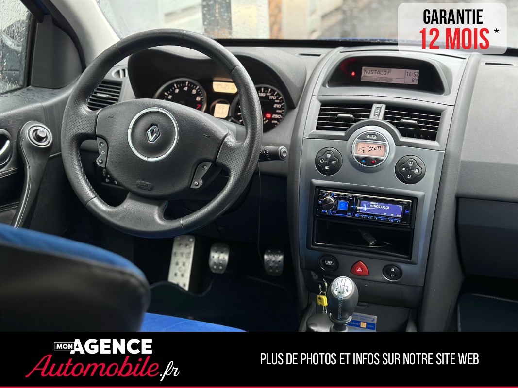 Renault MEGANE II 2 RS Coupé 225ch F1 TEAM R25 *Sièges RECARO *Historique COMPLET / GARANTIE 12 MOIS