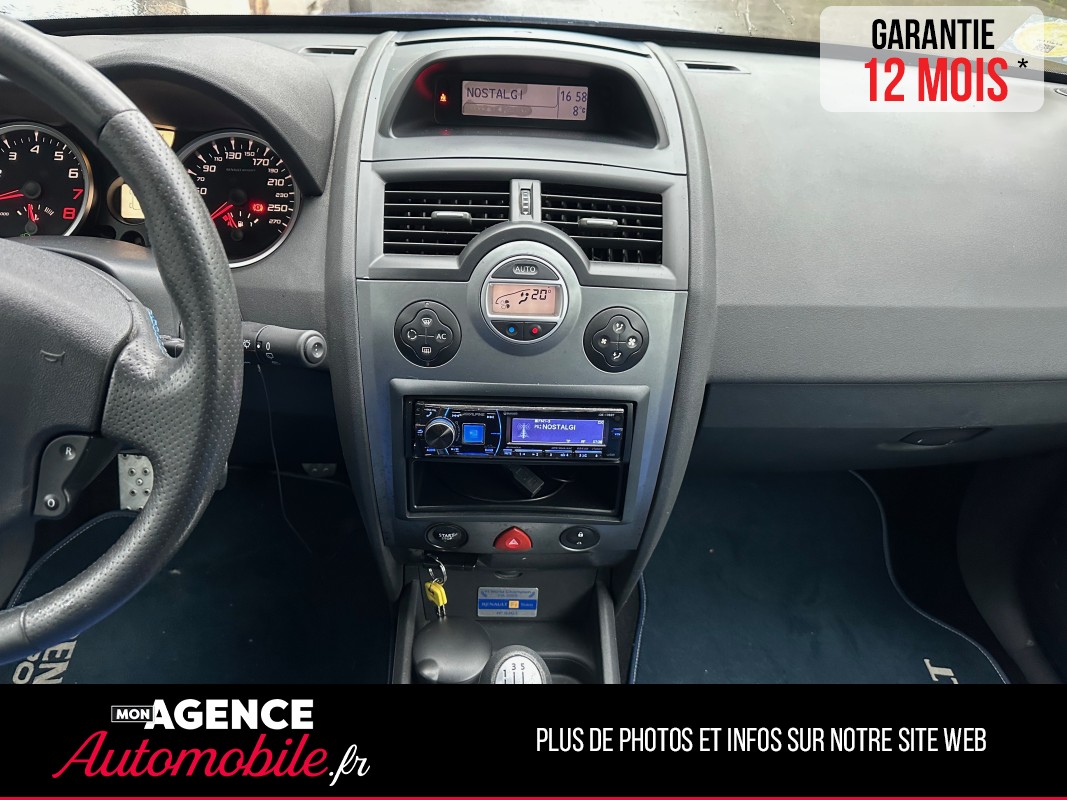 Renault MEGANE II 2 RS Coupé 225ch F1 TEAM R25 *Sièges RECARO *Historique COMPLET / GARANTIE 12 MOIS