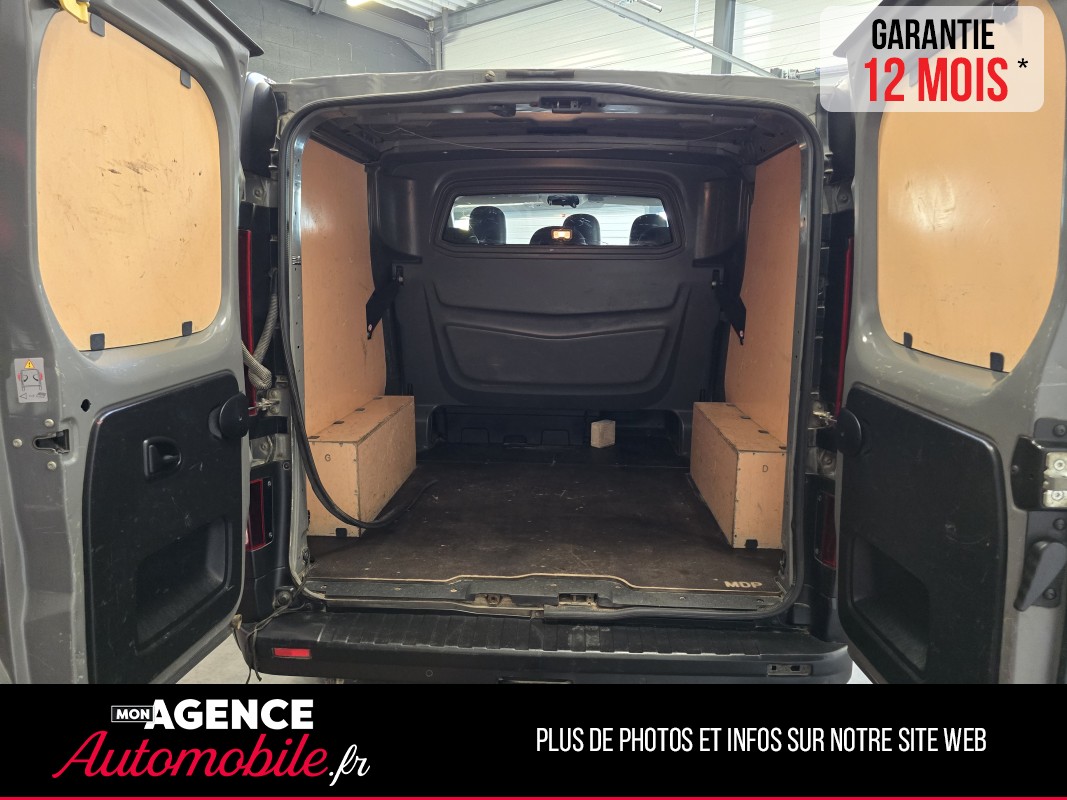 Renault TRAFIC COMBI 1.6 DCI 120 6 PLACES