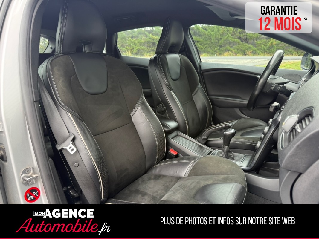 Volvo V40 D2 2.0 120ch R-DESIGN *ATTELAGE*/ GARANTIE 12 MOIS