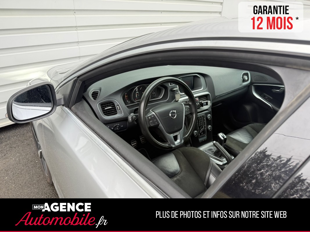 Volvo V40 D2 2.0 120ch R-DESIGN *ATTELAGE*/ GARANTIE 12 MOIS