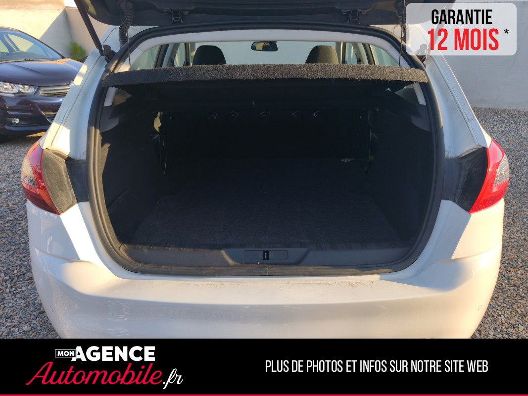 Peugeot 308 1.5 BLUE HDI 100 Société / Garantie 12 Mois