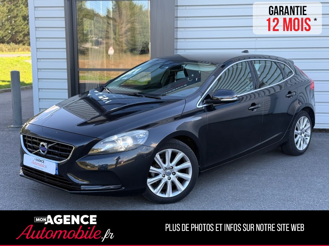Volvo V40 D2 MOMENTUM 115ch *HISTORIQUE COMPLET*ATTELAGE*FEU AUTO*RADAR AR*/ GARANTIE 12 MOIS