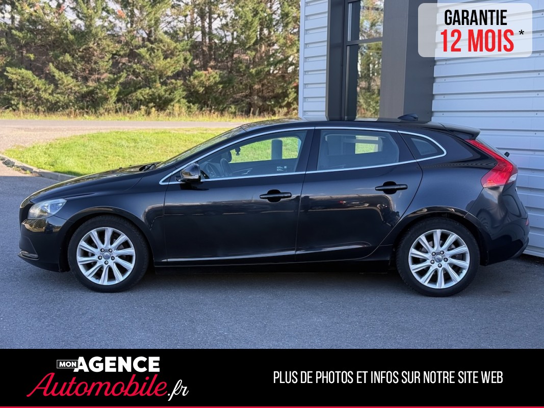 Volvo V40 D2 MOMENTUM 115ch *HISTORIQUE COMPLET*ATTELAGE*FEU AUTO*RADAR AR*/ GARANTIE 12 MOIS