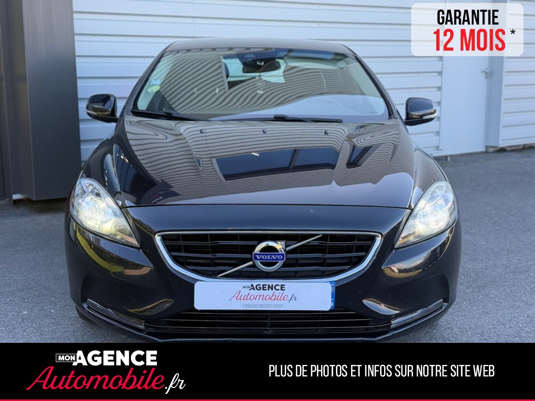 Volvo V40 D2 MOMENTUM 115ch *HISTORIQUE COMPLET*ATTELAGE*FEU AUTO*RADAR AR*/ GARANTIE 12 MOIS