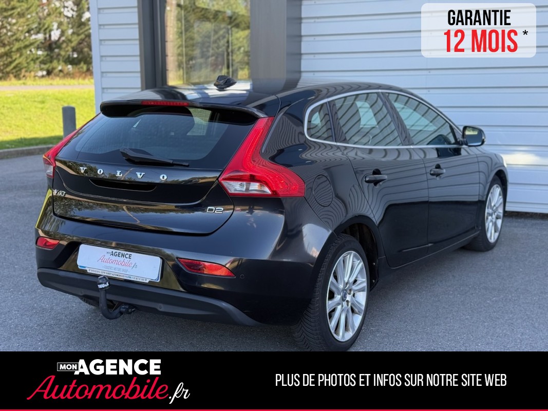 Volvo V40 D2 MOMENTUM 115ch *HISTORIQUE COMPLET*ATTELAGE*FEU AUTO*RADAR AR*/ GARANTIE 12 MOIS