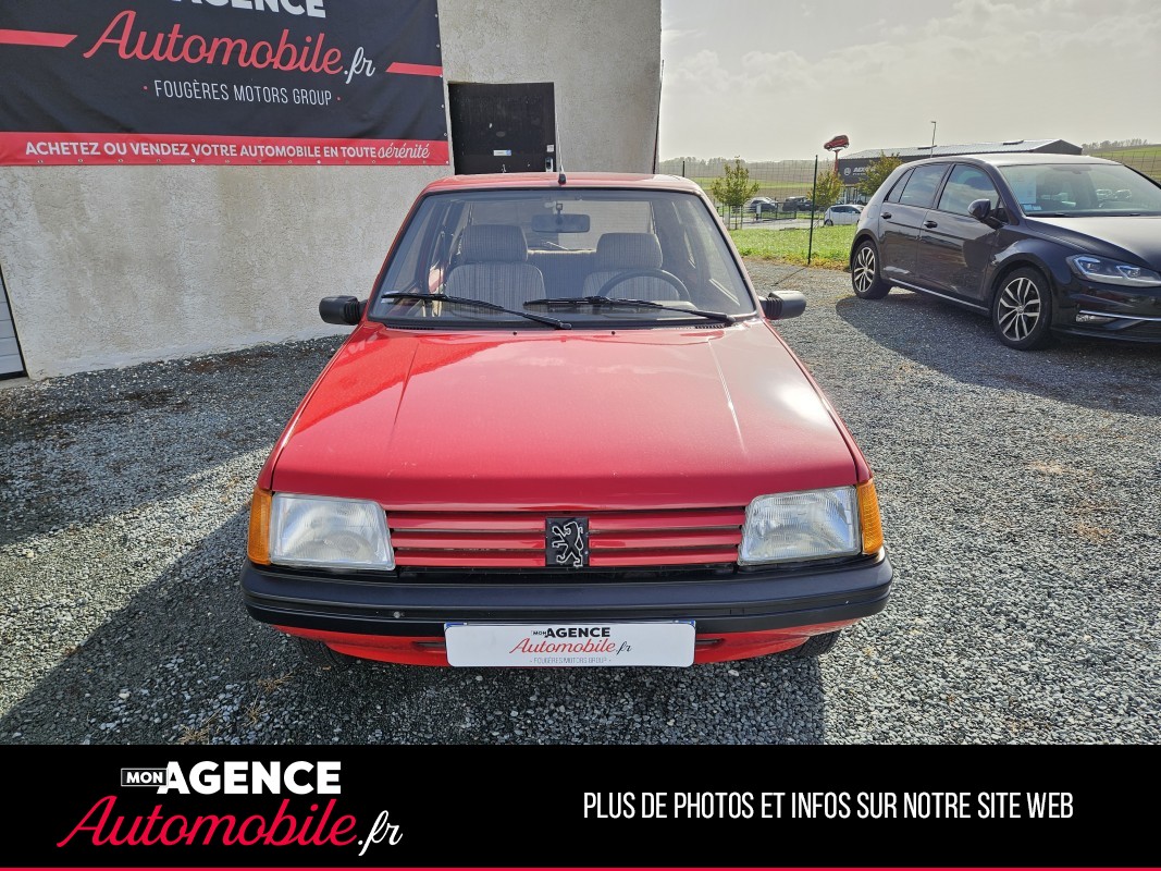 Peugeot 205 1.3 64ch XR - ATTELAGE - BVM5 3 PORTES / 5 PLACES