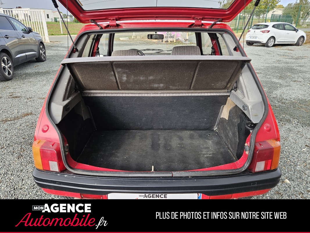 Peugeot 205 1.3 64ch XR - ATTELAGE - BVM5 3 PORTES / 5 PLACES