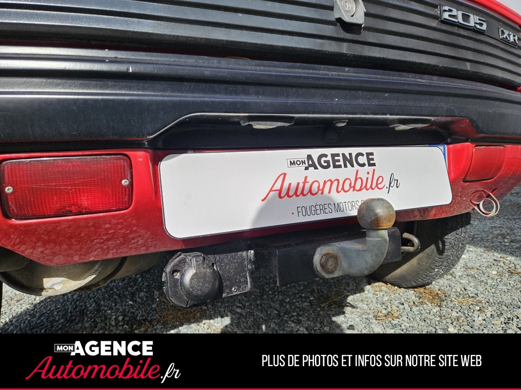 Peugeot 205 1.3 64ch XR - ATTELAGE - BVM5 3 PORTES / 5 PLACES