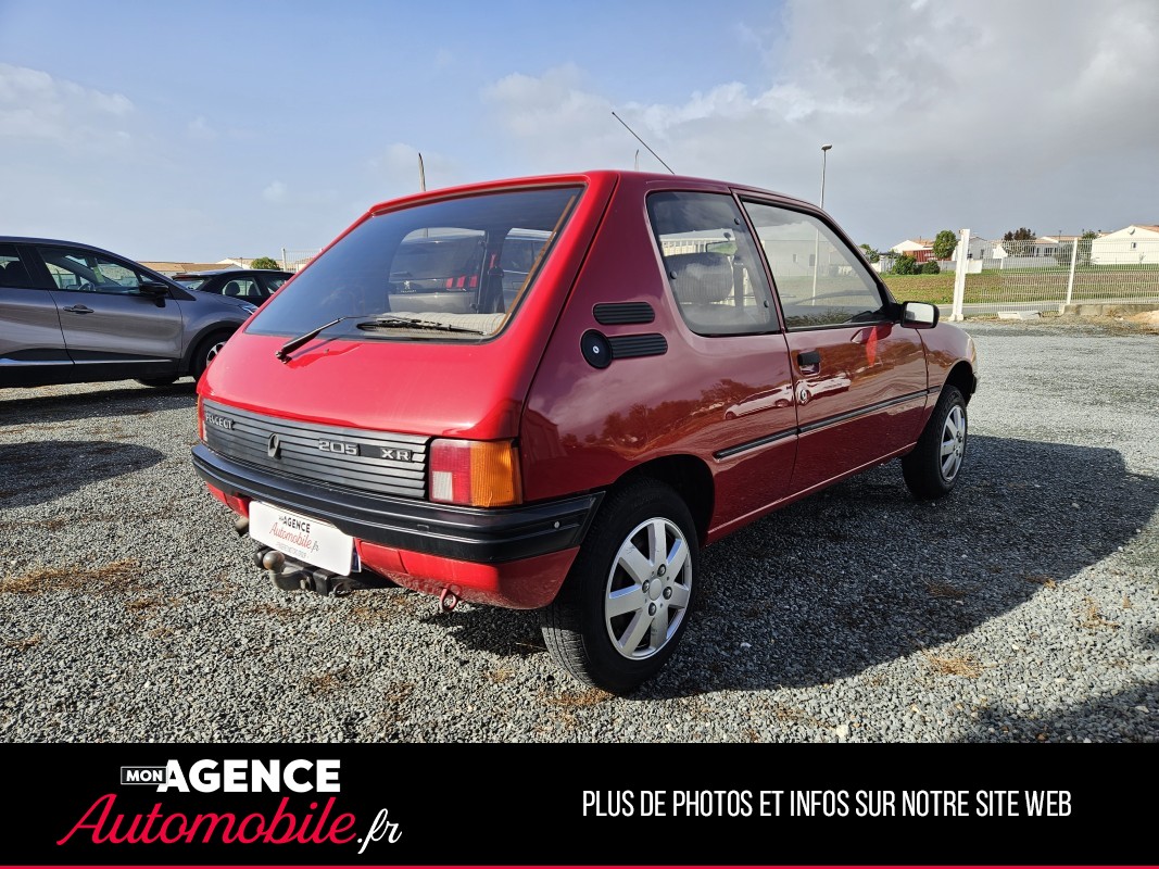 Peugeot 205 1.3 64ch XR - ATTELAGE - BVM5 3 PORTES / 5 PLACES
