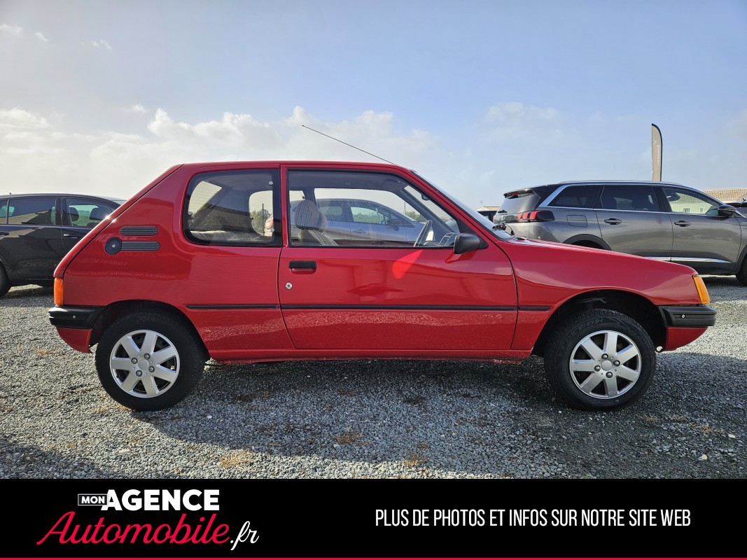 Peugeot 205 1.3 64ch XR - ATTELAGE - BVM5 3 PORTES / 5 PLACES