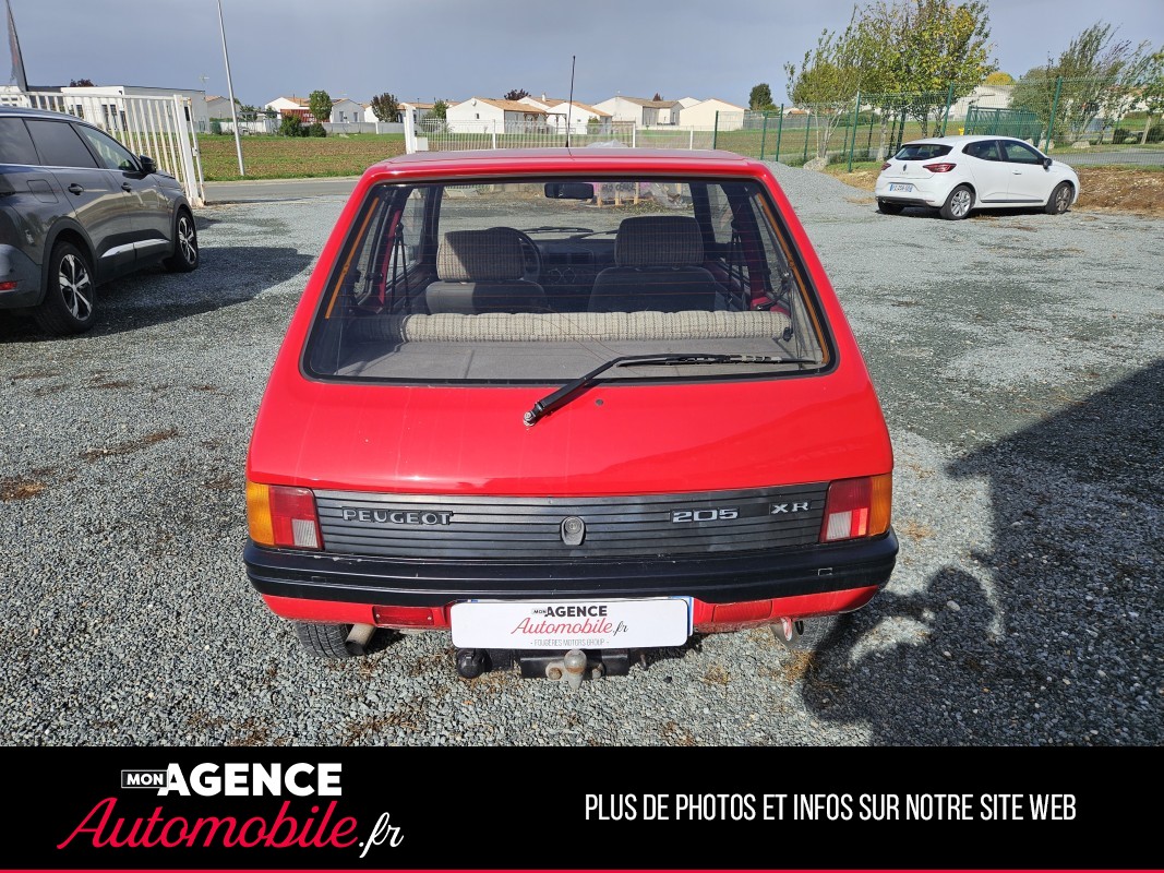 Peugeot 205 1.3 64ch XR - ATTELAGE - BVM5 3 PORTES / 5 PLACES