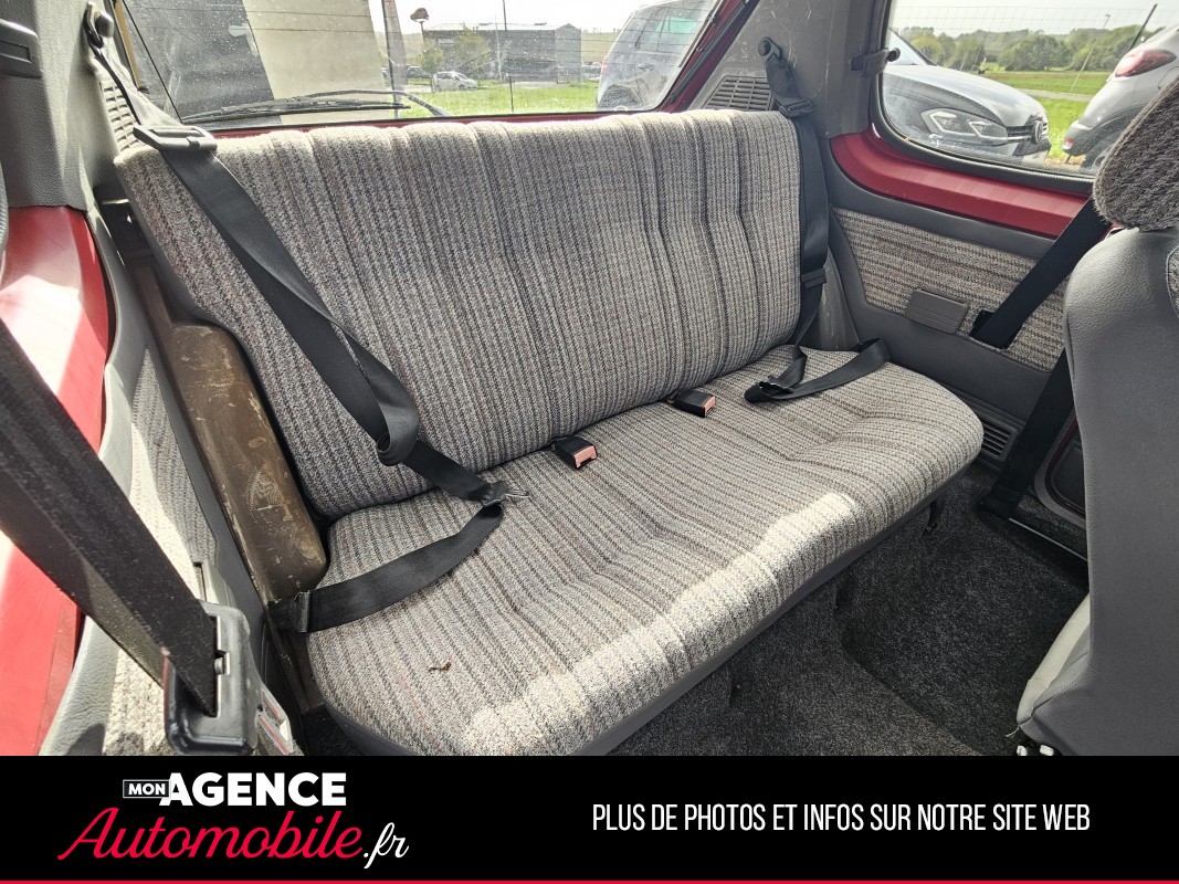 Peugeot 205 1.3 64ch XR - ATTELAGE - BVM5 3 PORTES / 5 PLACES